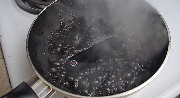 Will the iPhone 6 turn on after boiling in Coca-Cola (video)